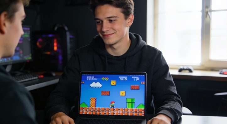 Why Classic Flash Games Online Still Dominate Our Free Time in 2024